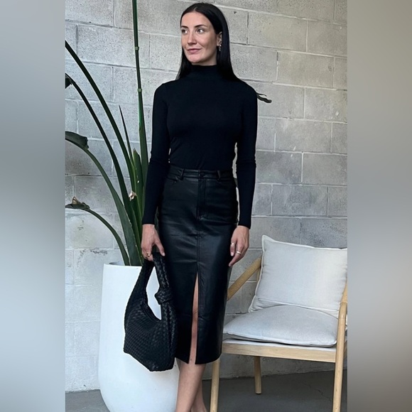 NWT Black Tape Ease In Season Turtleneck - Black - Picture 1 of 7